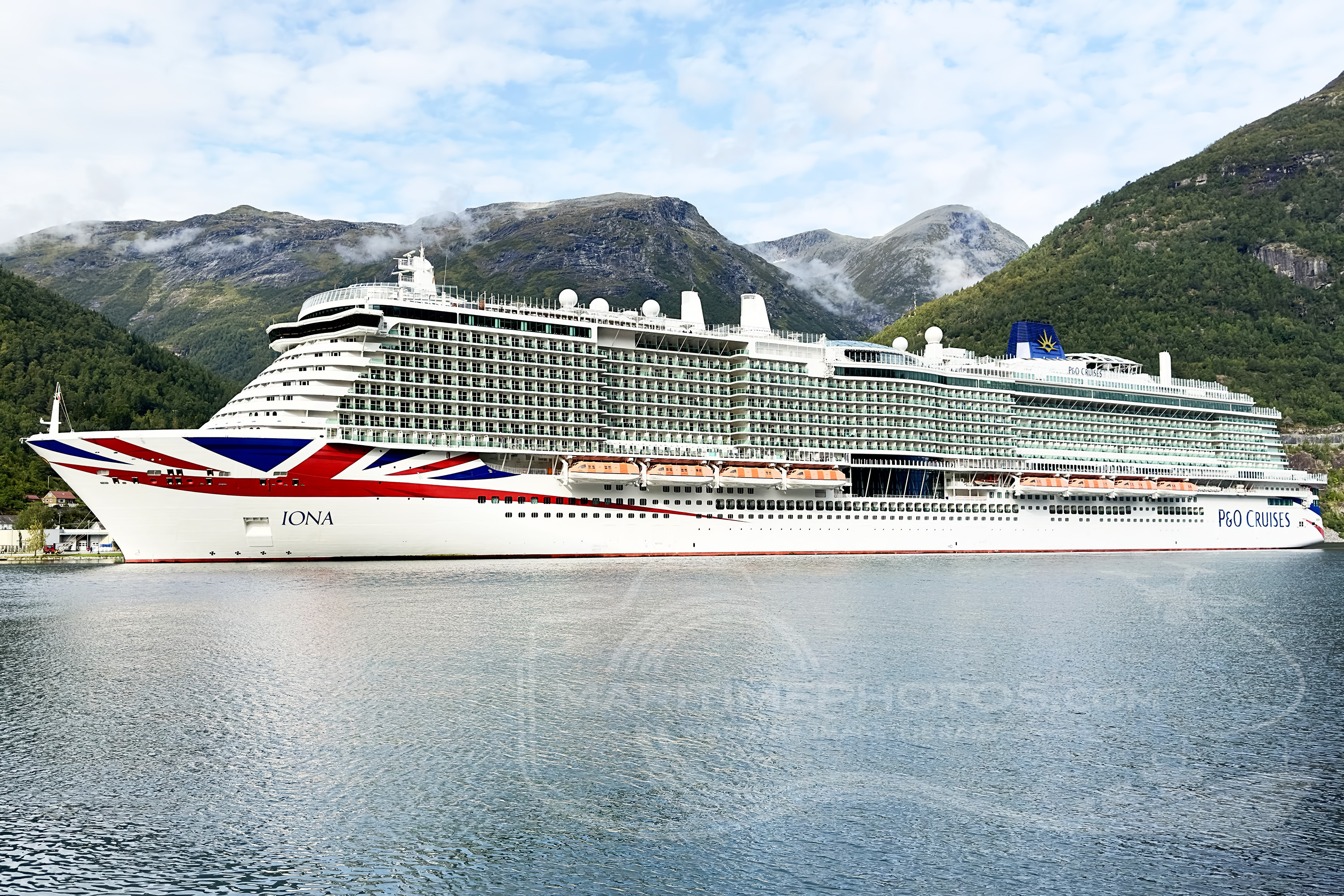 Iona Cruise Ship IMO 9826548 at Hellesylt, Norway