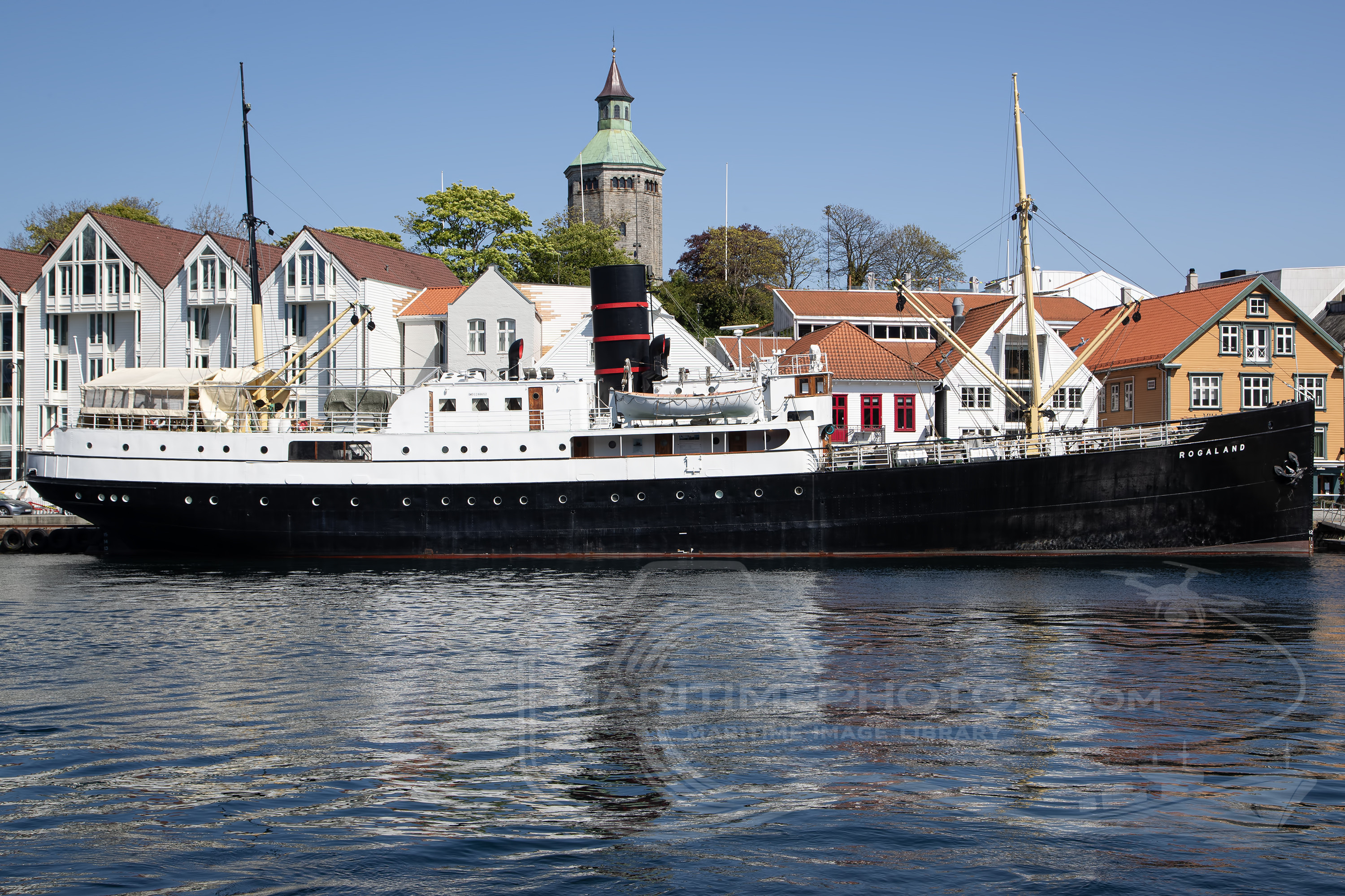 Rogaland Ferry IMO 5298652 at Ledaal, Norway